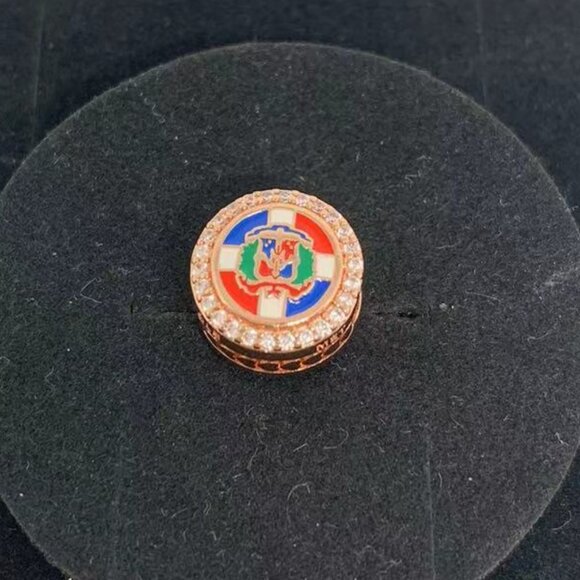 Pandora Dominican Republic Flag Charm Flag Bead Charm Rose Gold-Plated - Picture 1 of 4